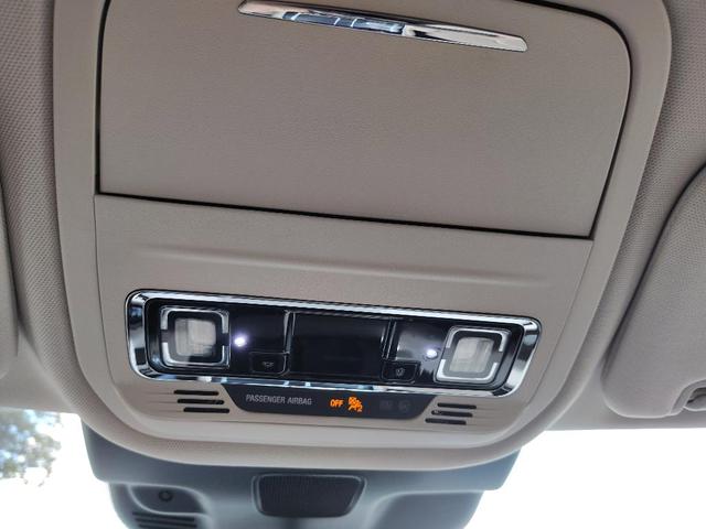 Photo of 2020 Pristine White Metallic Tri-Coat Lincoln Aviator