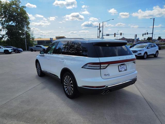 Photo of 2020 Pristine White Metallic Tri-Coat Lincoln Aviator
