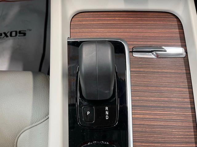 Photo of 2022 Blue Volvo S60