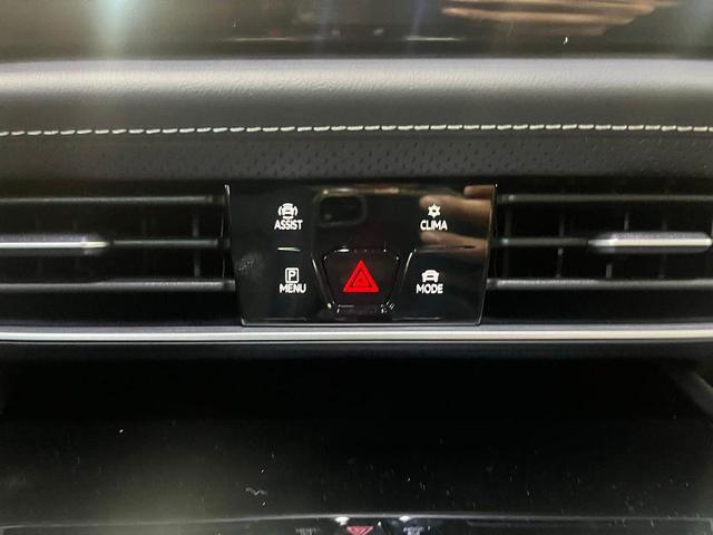 Photo of 2025 Deep Black Pearl Effect Volkswagen Atlas Cross Sport