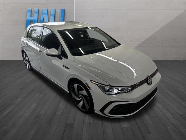 Photo of 2024 Opal White Pearl Effect Volkswagen Golf GTI
