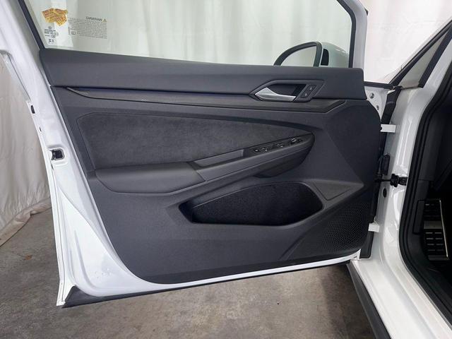 Photo of 2024 Opal White Pearl Effect Volkswagen Golf GTI