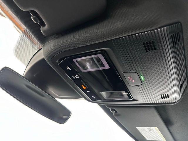 Photo of 2024 Opal White Pearl Effect Volkswagen Golf GTI