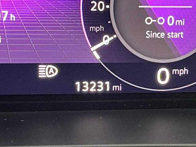 Photo of 2024 Platinum Gray Metallic Volkswagen Atlas Cross Sport