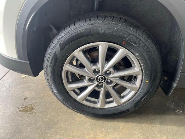 Photo of 2023 Rhodium White Metallic Mazda CX-5