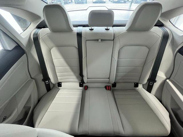 Photo of 2024 Opal White Pearl Effect Volkswagen Jetta