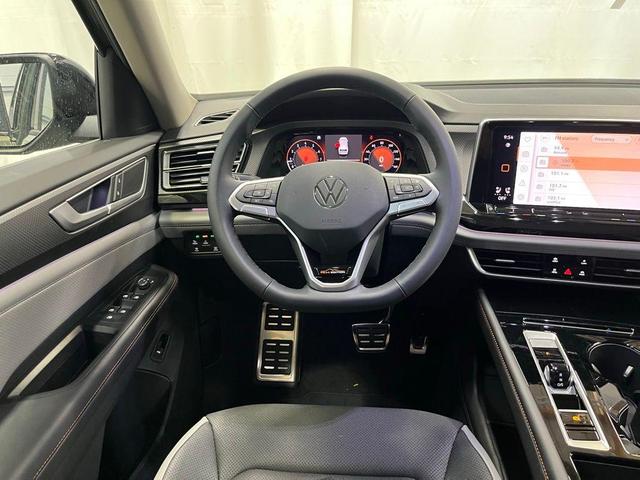 Photo of 2025 Avocado Green Pearl Volkswagen Atlas
