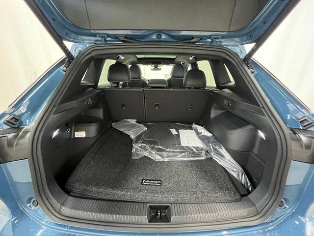 Photo of 2025 Monterey Blue Pearl Volkswagen Tiguan