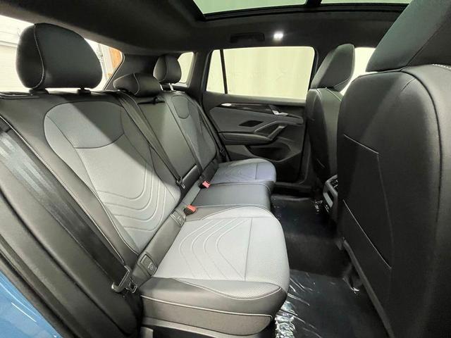 Photo of 2025 Monterey Blue Pearl Volkswagen Tiguan