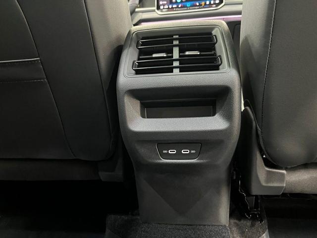 Photo of 2025 Monterey Blue Pearl Volkswagen Tiguan