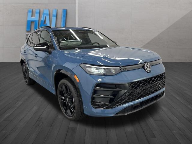 Photo of 2025 Monterey Blue Pearl Volkswagen Tiguan