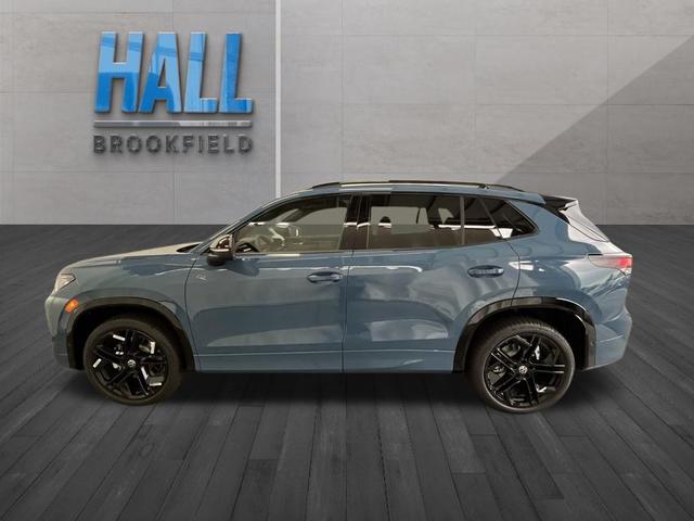Photo of 2025 Monterey Blue Pearl Volkswagen Tiguan