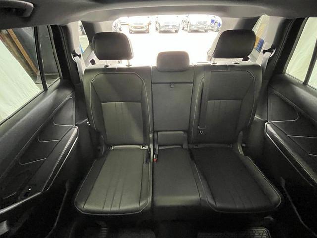 Photo of 2022 Deep Black Pearl Effect Volkswagen Tiguan