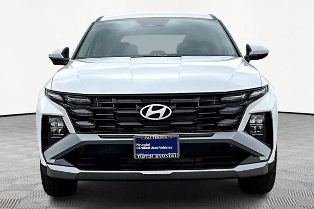 Photo of 2025 White Hyundai TUCSON