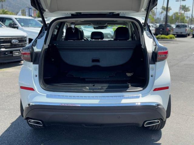 Photo of 2024 Pearl White Nissan Murano