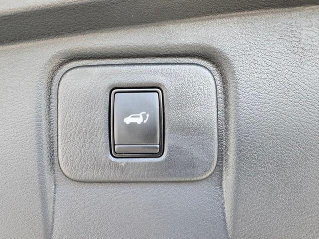 Photo of 2024 Pearl White Nissan Murano