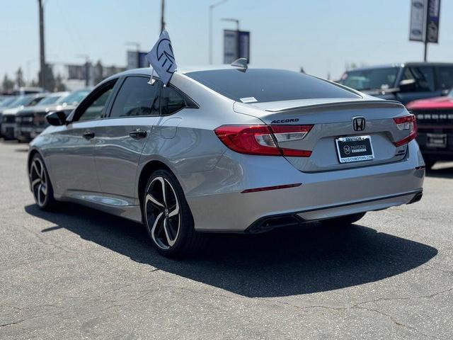 Photo of 2020 Lunar Silver Metallic Honda Accord