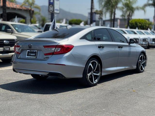 Photo of 2020 Lunar Silver Metallic Honda Accord