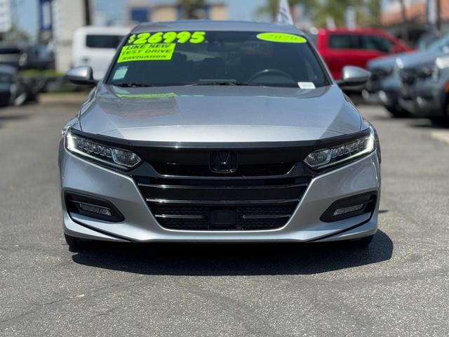 Photo of 2020 Lunar Silver Metallic Honda Accord