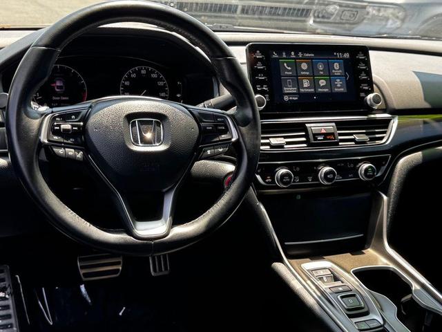 Photo of 2020 Lunar Silver Metallic Honda Accord