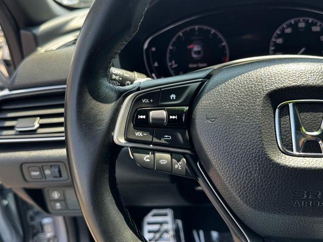 Photo of 2020 Lunar Silver Metallic Honda Accord