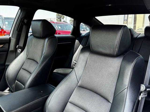 Photo of 2020 Lunar Silver Metallic Honda Accord