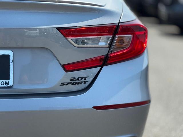 Photo of 2020 Lunar Silver Metallic Honda Accord