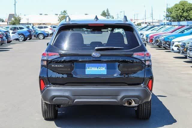 Photo of 2025 Crystal Black Silica Subaru Forester