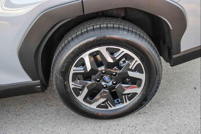 Photo of 2025 River Rock Pearl Subaru Forester