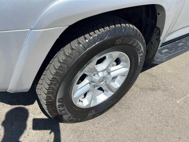 Photo of 2024 Classic Silver Metallic Toyota 4Runner