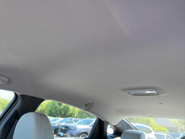 Photo of 2017 Pepperdust Metallic Chevrolet Malibu Hybrid