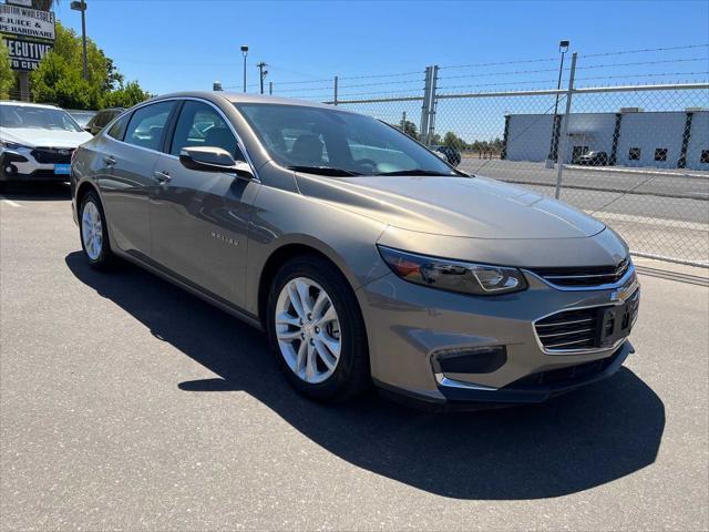 Photo of 2017 Pepperdust Metallic Chevrolet Malibu Hybrid