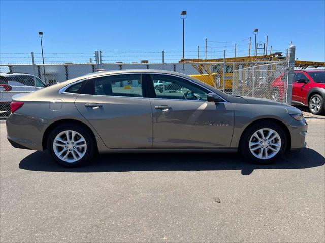 Photo of 2017 Pepperdust Metallic Chevrolet Malibu Hybrid