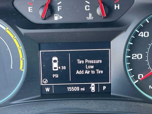 Photo of 2017 Pepperdust Metallic Chevrolet Malibu Hybrid