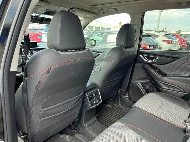 Photo of 2019 Crystal Black Silica Subaru Forester
