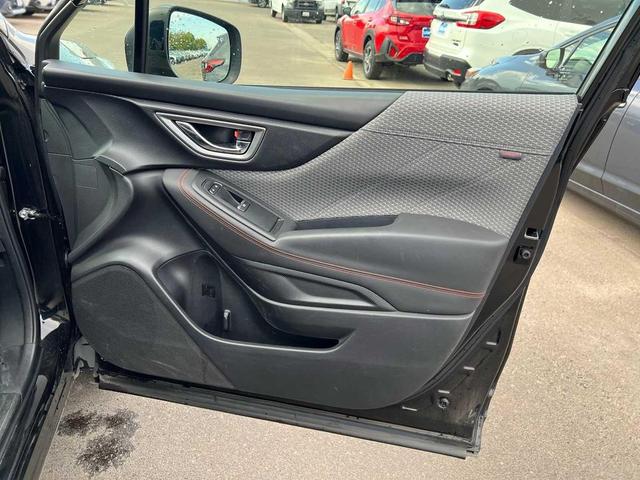 Photo of 2019 Crystal Black Silica Subaru Forester