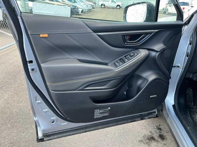 Photo of 2024 Ice Silver Metallic Subaru Forester