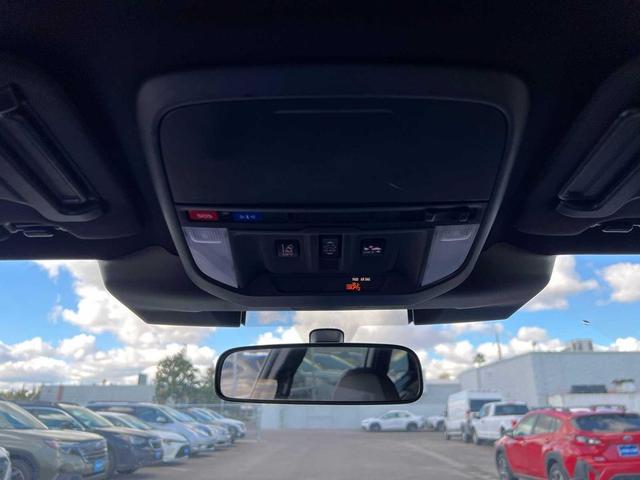 Photo of 2024 Ice Silver Metallic Subaru Forester