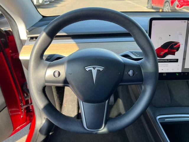 Photo of 2021 Red Multi-Coat Tesla Model Y