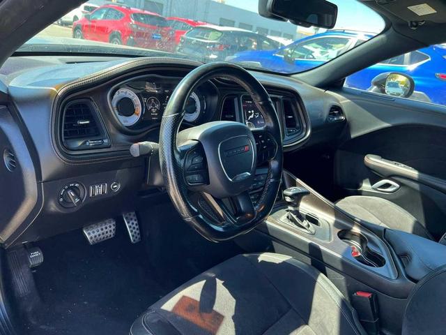 Photo of 2020 Pitch Black Clearcoat Dodge Challenger