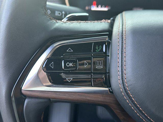 Photo of 2022 Metallic Jeep Grand Cherokee