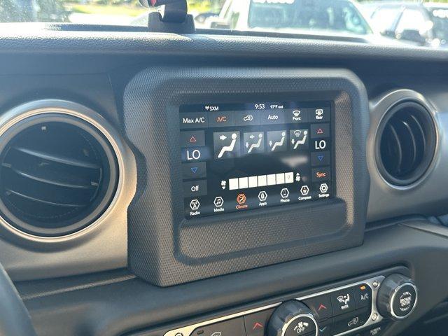 Photo of 2018 Black Clearcoat Jeep Wrangler Unlimited