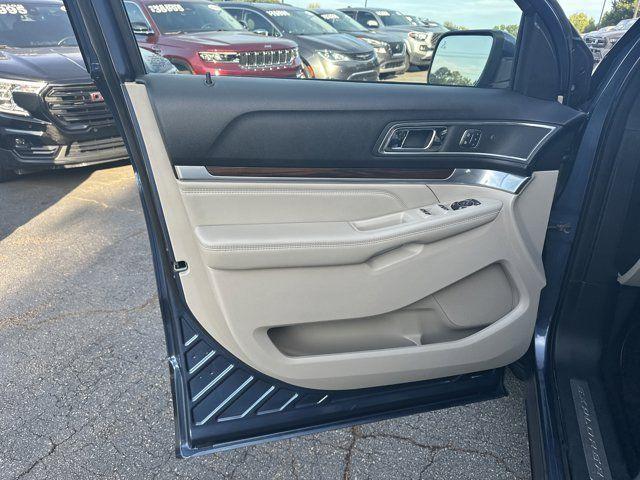 Photo of 2019 Blue Metallic Ford Explorer