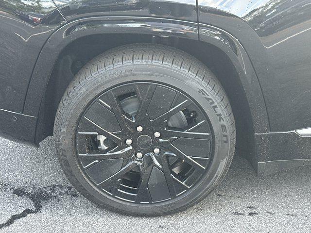 Photo of 2025 Diamond Black Jeep Wagoneer S