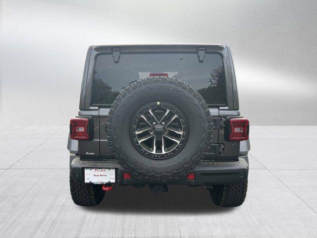 Photo of 2025 Granite Crystal Clearcoat Metallic Jeep Wrangler