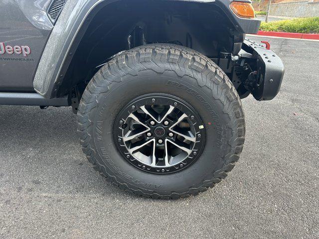 Photo of 2025 Granite Crystal Clearcoat Metallic Jeep Wrangler