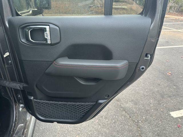 Photo of 2025 Granite Crystal Clearcoat Metallic Jeep Wrangler