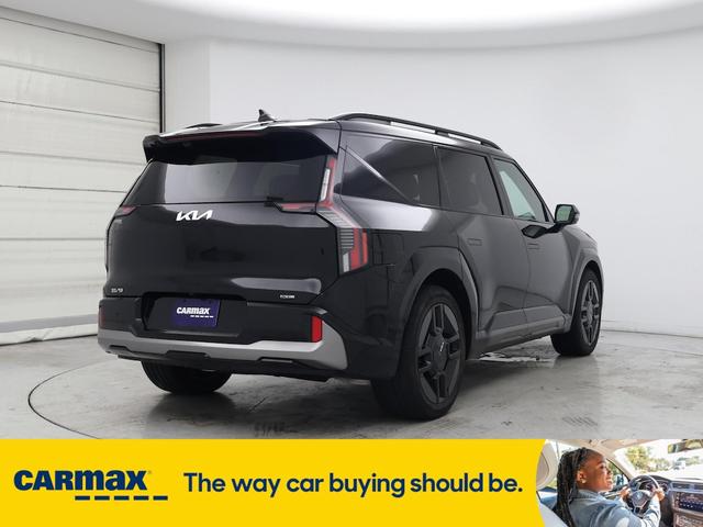 Photo of 2024 Black Kia EV9