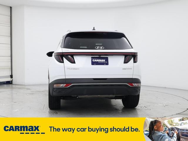 Photo of 2022 White Hyundai TUCSON Hybrid
