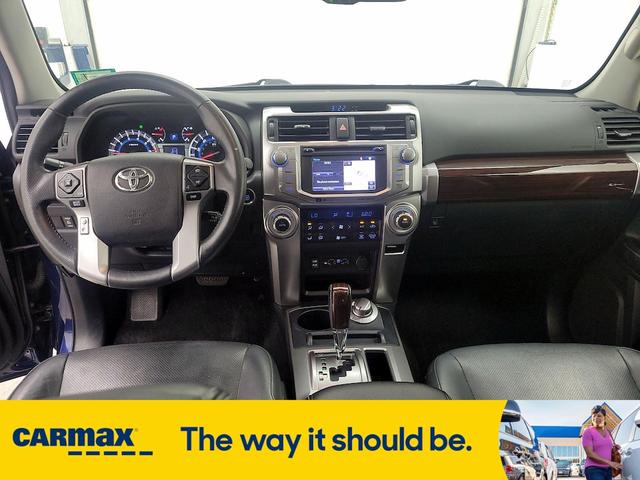 Photo of 2016 Blue Toyota 4Runner